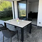 Mertik House * Omišalj