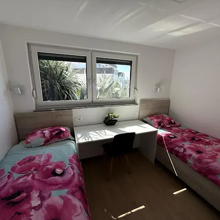 Mertik House 公寓