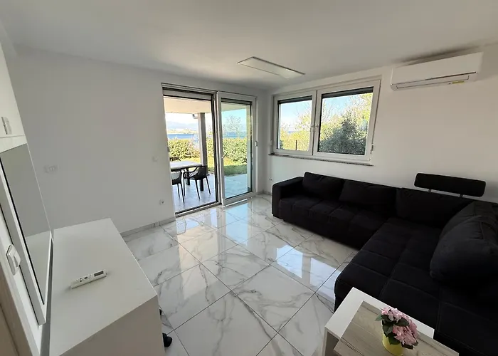 Mertik House דירה *