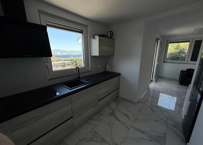 Mertik House דירה