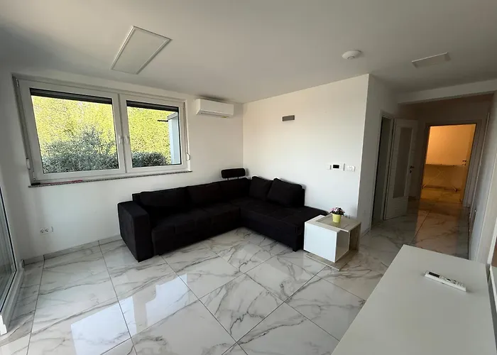 Mertik House דירה *