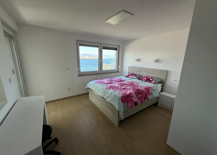 Mertik House Apartament *