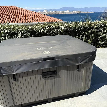 Mertik House * Omišalj